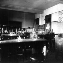 Laboratory interior, Calvin Hall, The University of Iowa, 1904